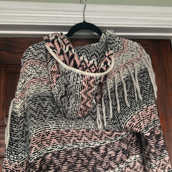 Hooded Cardigan fringe - Picture 6 of 6